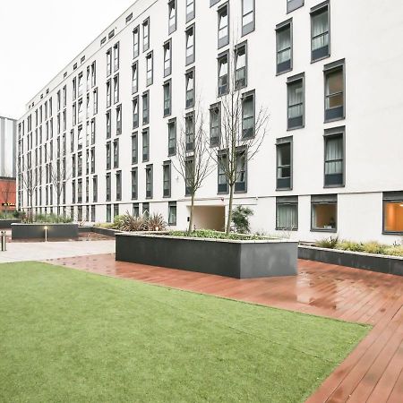 Apartament Sterling Court In Wembley Londyn Zewnętrze zdjęcie