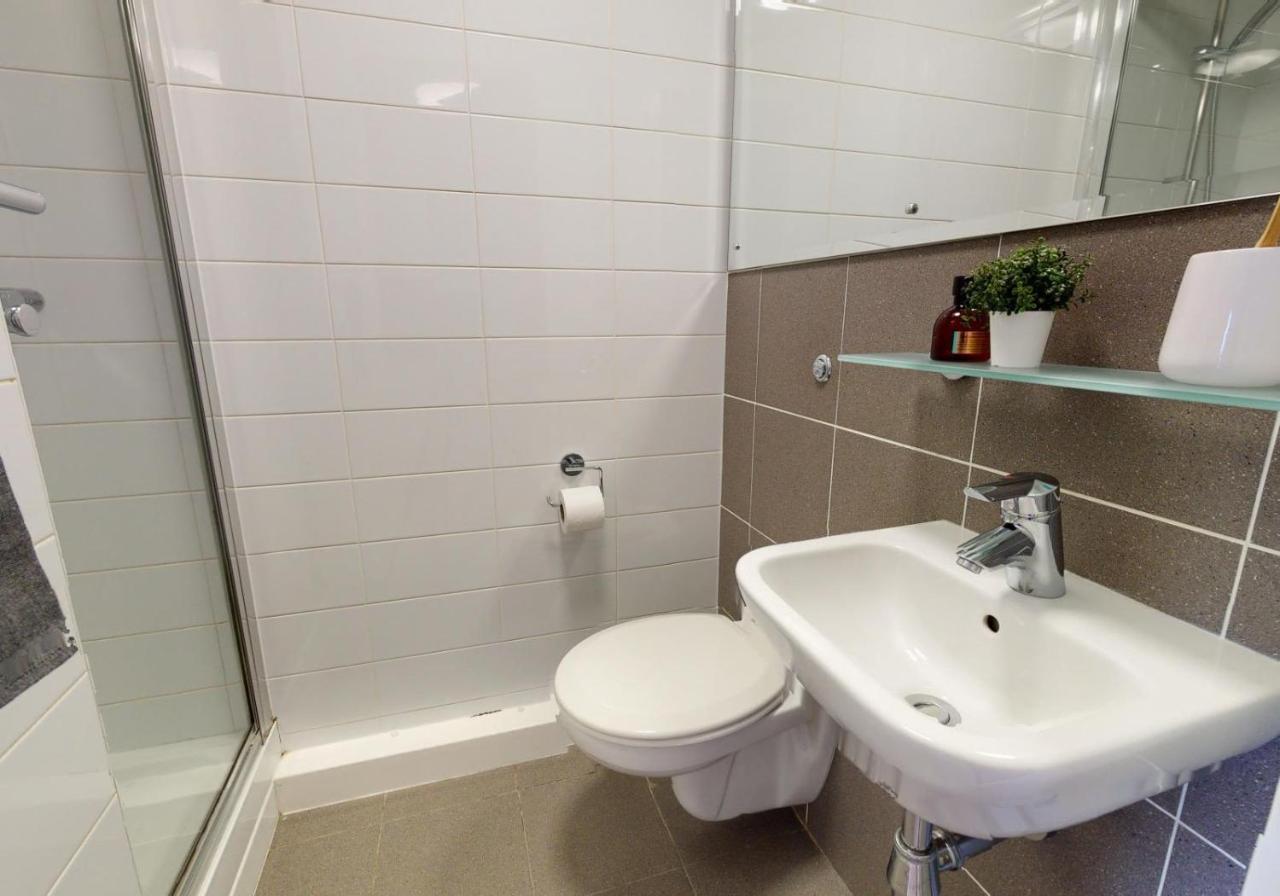 Apartament Sterling Court In Wembley Londyn Zewnętrze zdjęcie