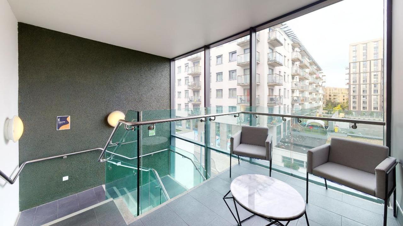 Apartament Sterling Court In Wembley Londyn Zewnętrze zdjęcie